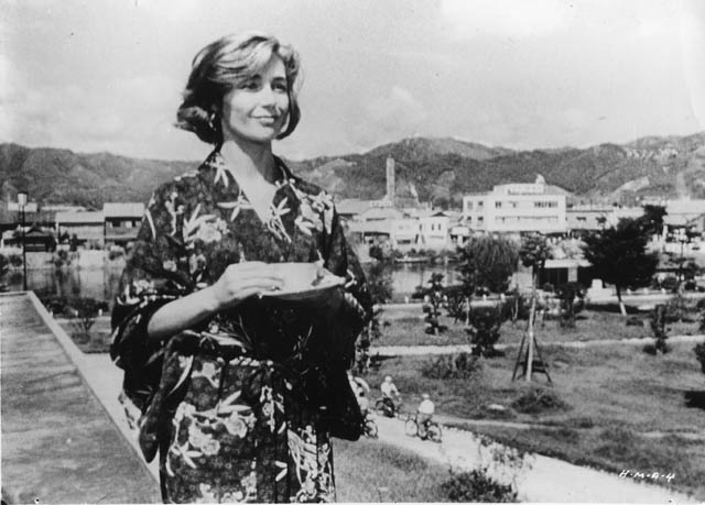 Hiroshima Mon Amour film still