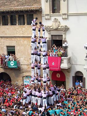 human towers in Spain