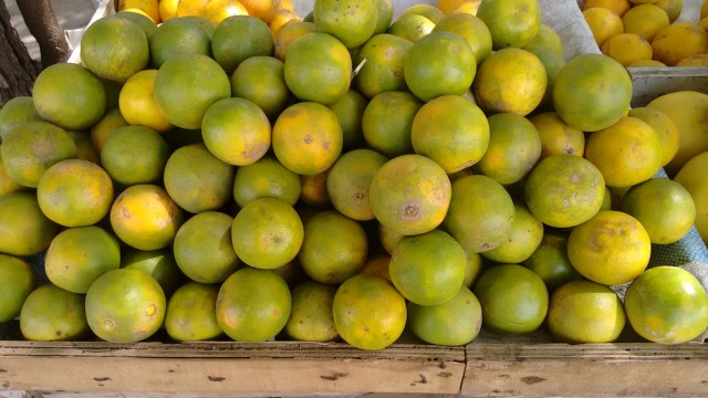 green oranges